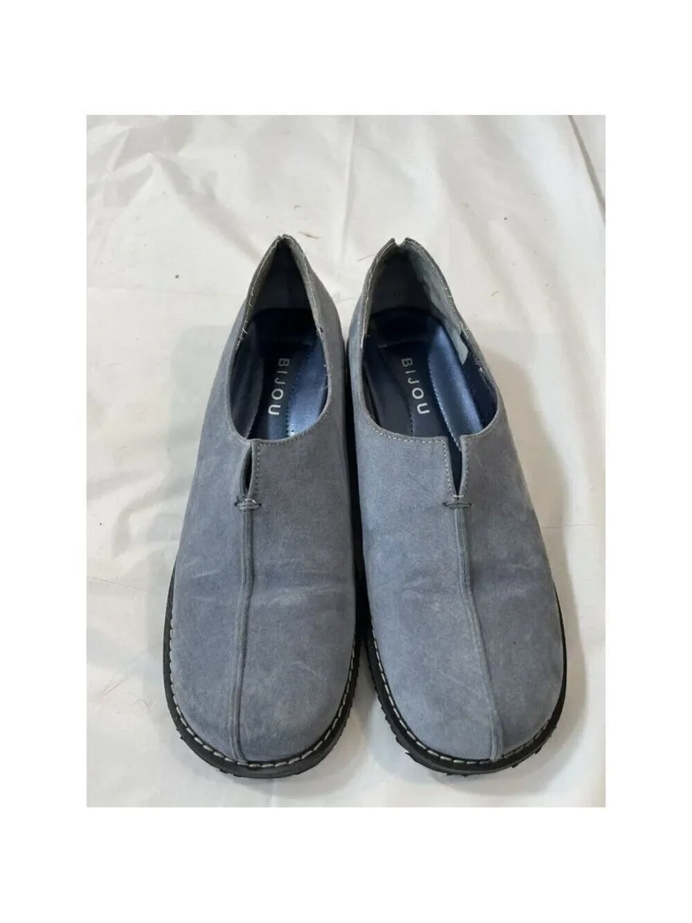 Bijou suede Slip on shoe loafer size 6 M